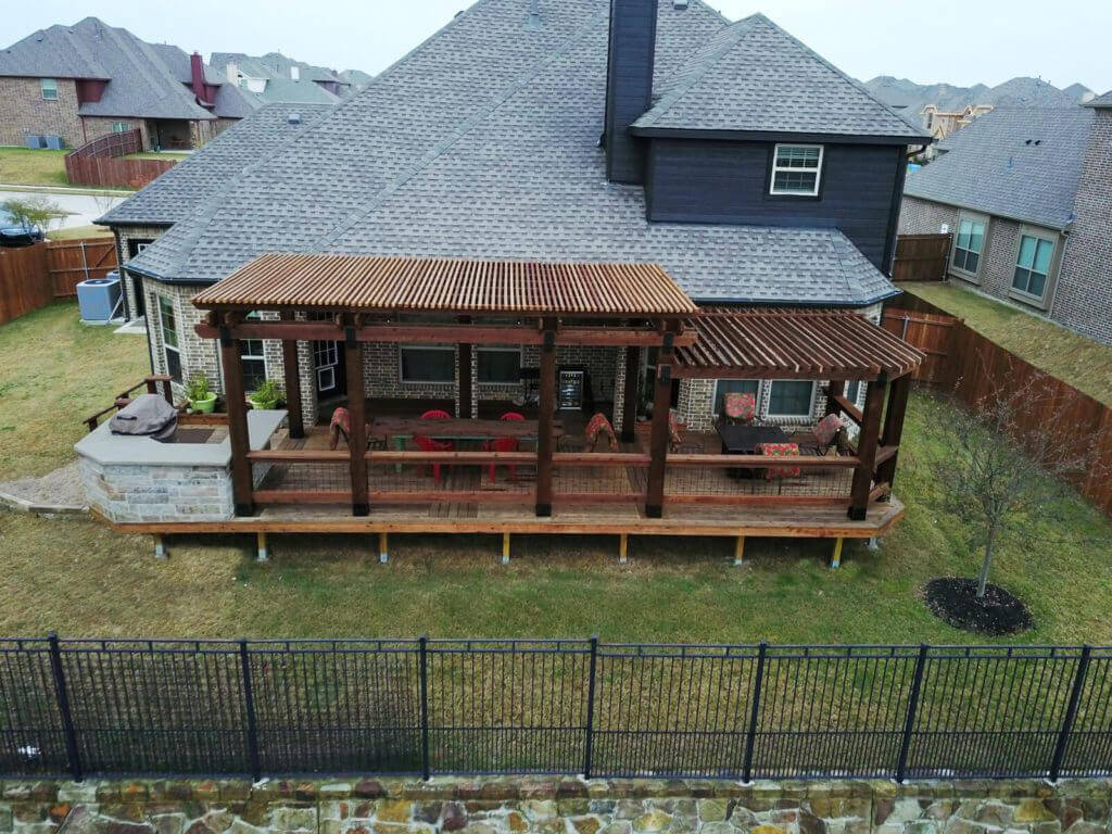 How to Add a Pergola to a Deck: Tips and Considerations - OZCO Building  Products